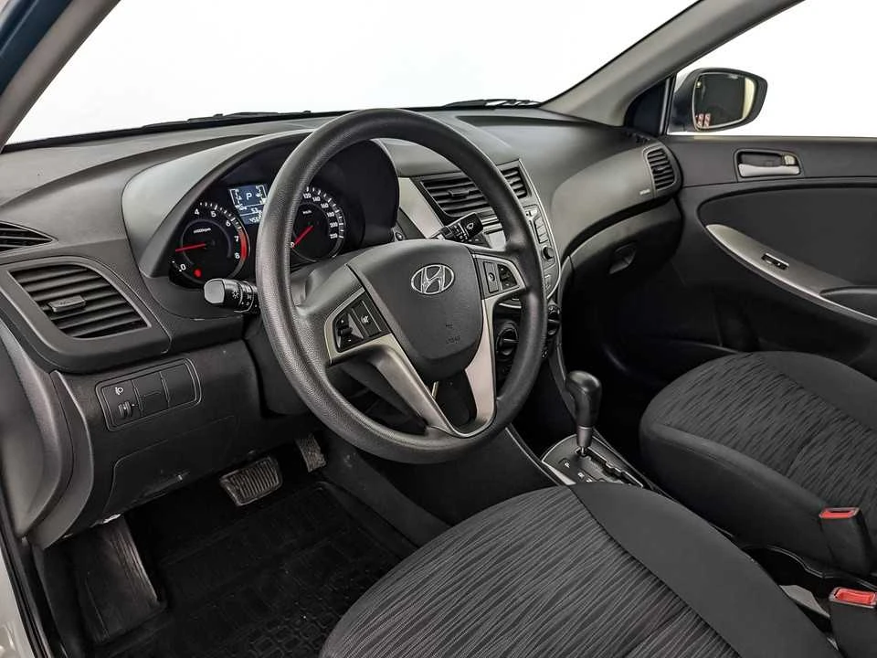 HYUNDAI SOLARIS, Белый, 2016, Автоматическая, 107 л.с., цена от 792 000 руб.