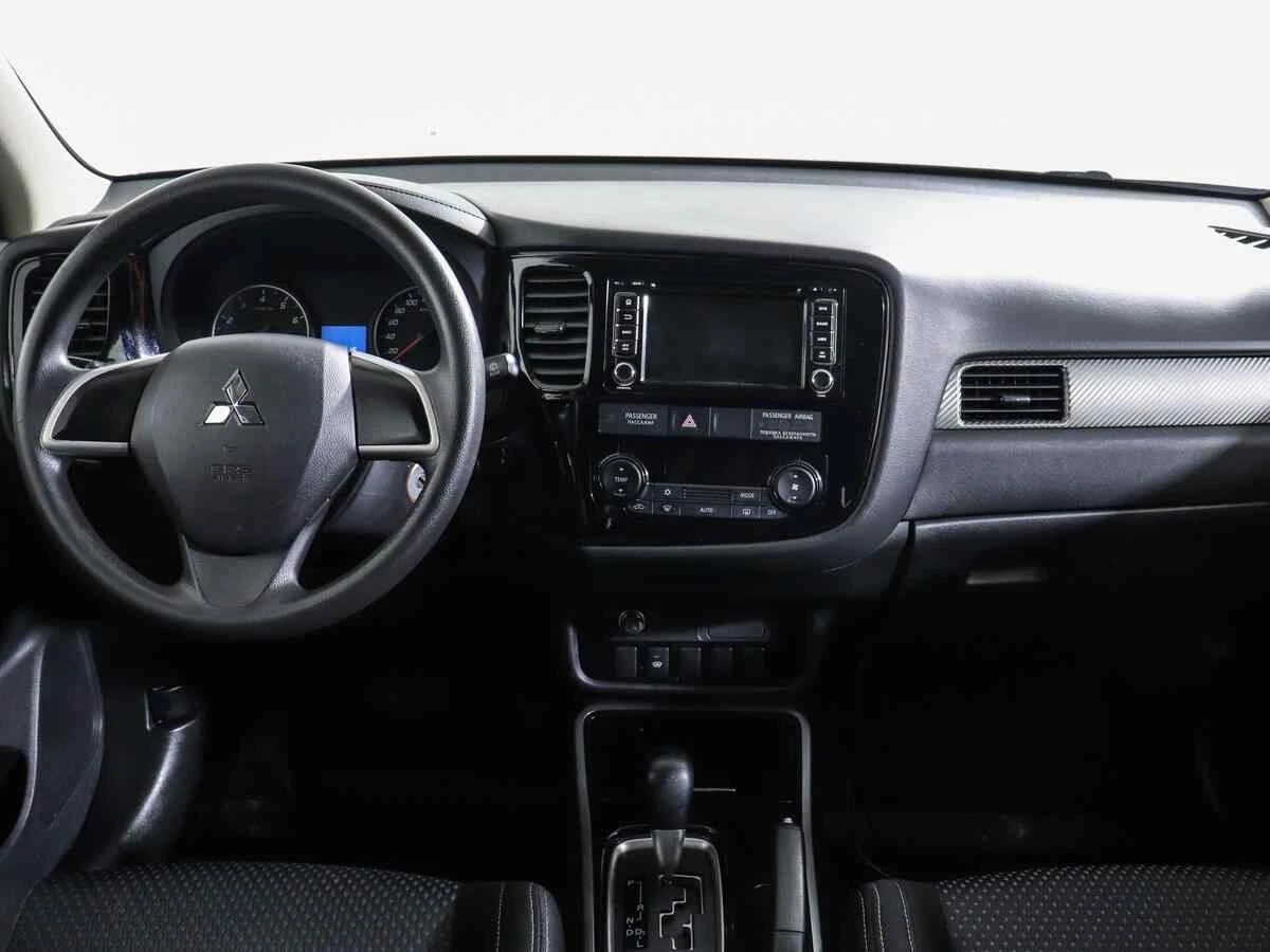 Mitsubishi Outlander, Черный, 2017, Вариатор, 146 л.с., цена от 1 247 000 руб.