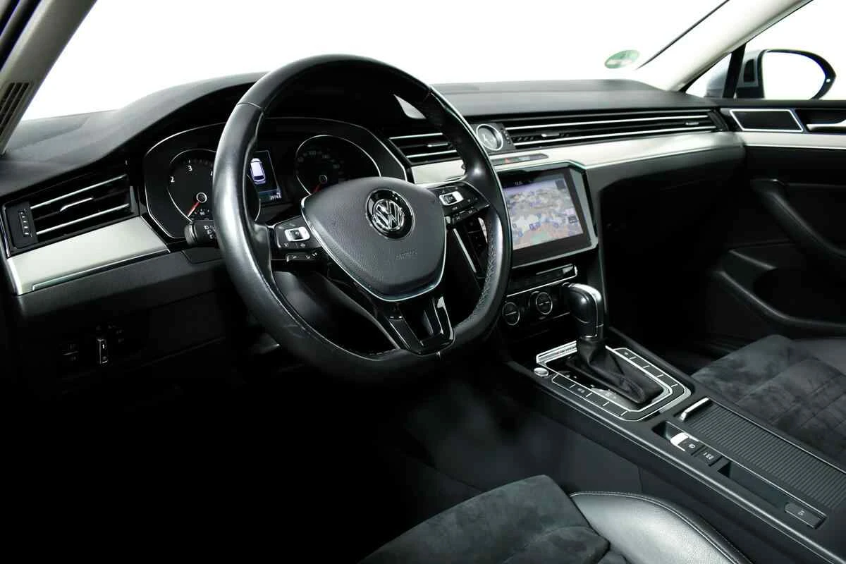 Volkswagen Passat, Серебряный, 2018, Робот, 190 л.с., цена от 1 205 000 руб.