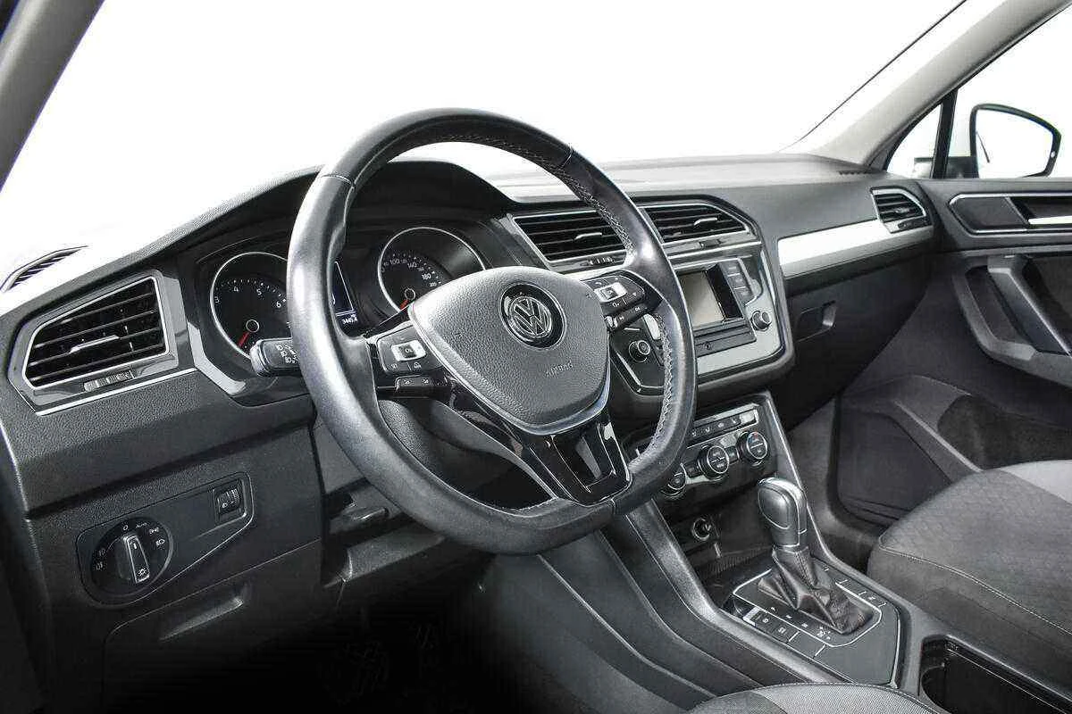 Volkswagen Tiguan, Белый, 2017, Робот, 125 л.с., цена от 1 188 000 руб.
