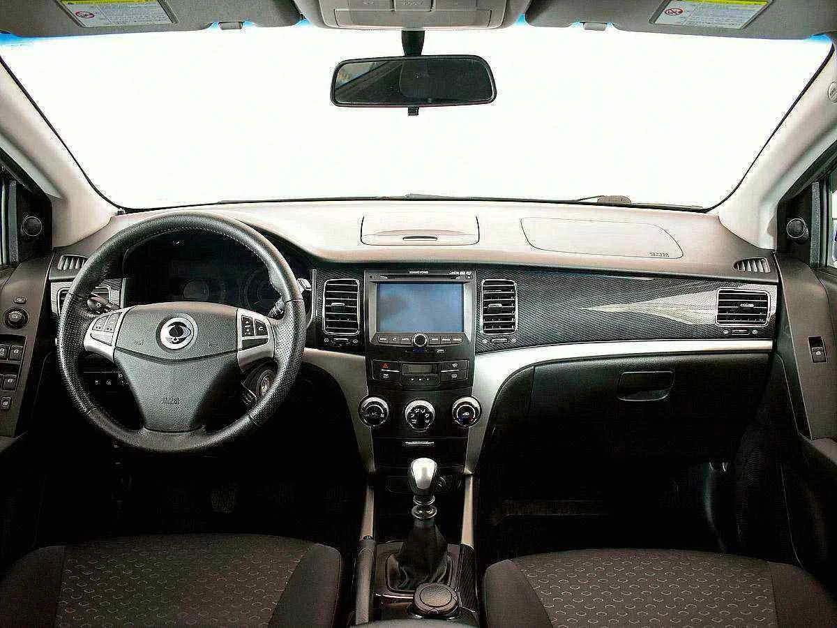 SsangYong Actyon, Бежевый, 2013, Механическая, цена от 453 000 руб.