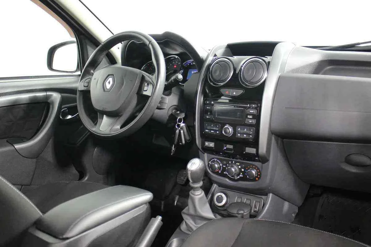 Renault Duster, Коричневый, 2016, Механическая, 109 л.с., цена от 961 000 руб.