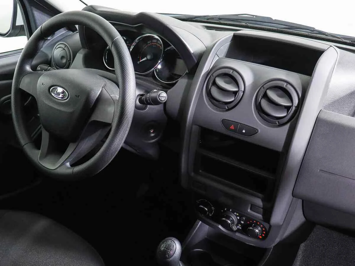 LADA Largus, Белый, 2022, Механическая, 106 л.с., цена от 810 000 руб.