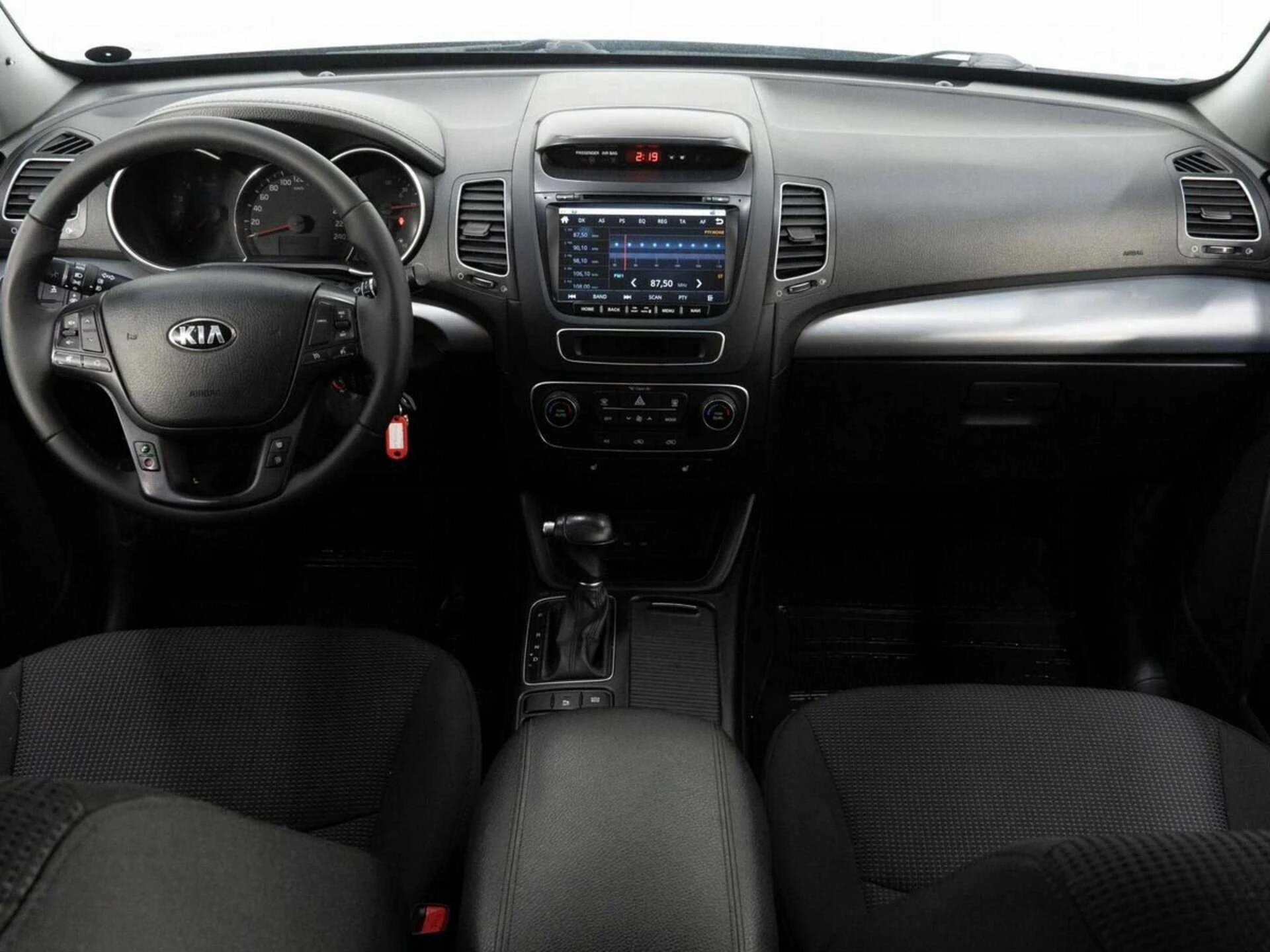 KIA SORENTO, Серебряный, 2014, Автоматическая, 197 л.с., цена от 1 048 000 руб.