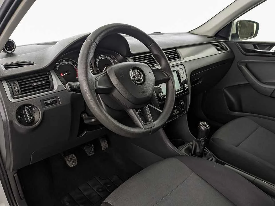 SKODA RAPID, Белый, 2017, Механическая, 90 л.с., цена от 652 800 руб.