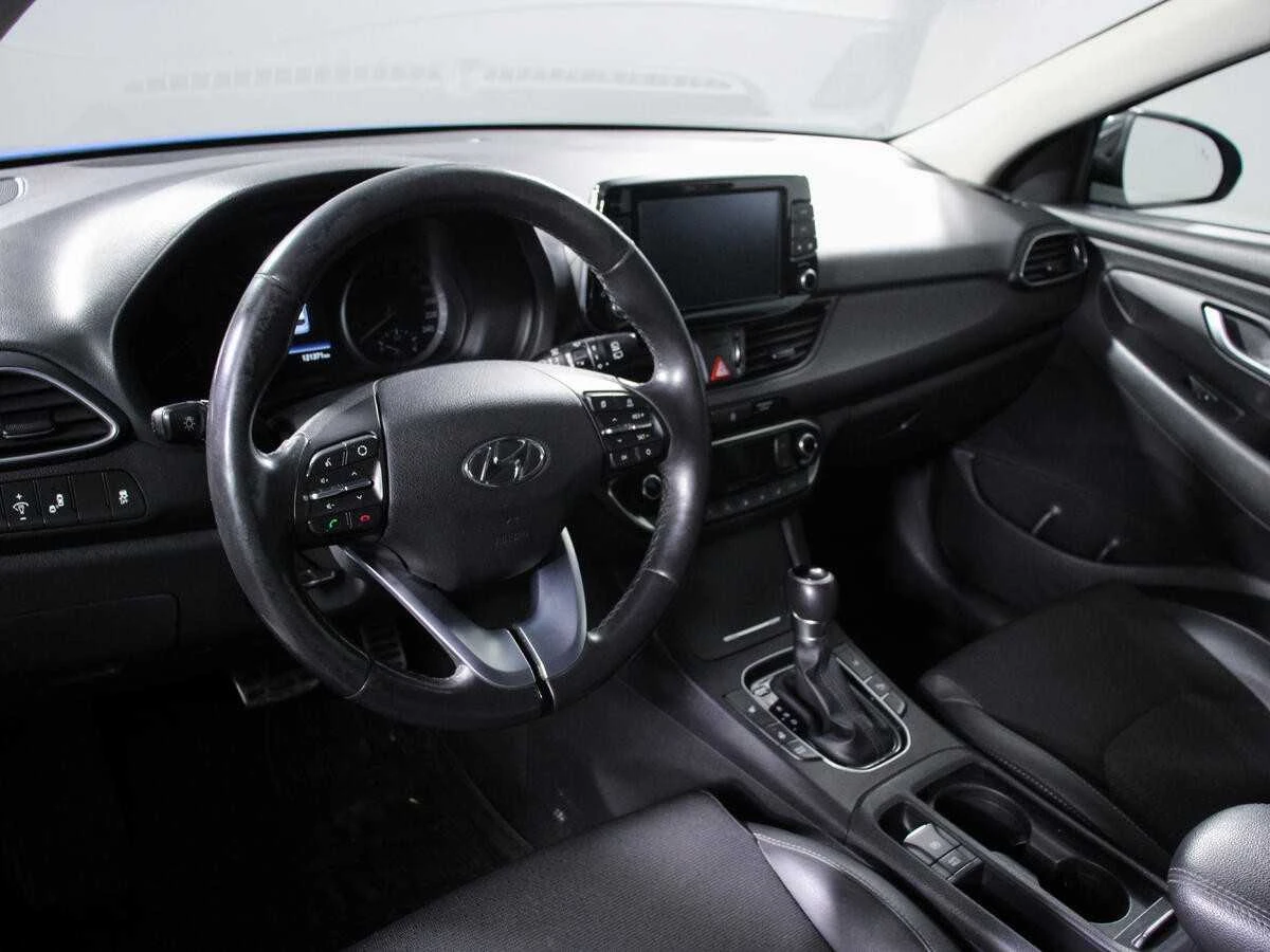 HYUNDAI I30, Синий, 2017, Робот, 140 л.с., цена от 992 000 руб.
