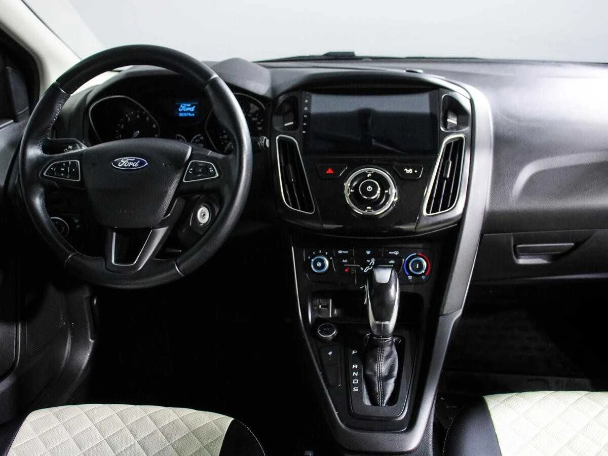 FORD FOCUS, Белый, 2018, Робот, 125 л.с., цена от 792 000 руб.