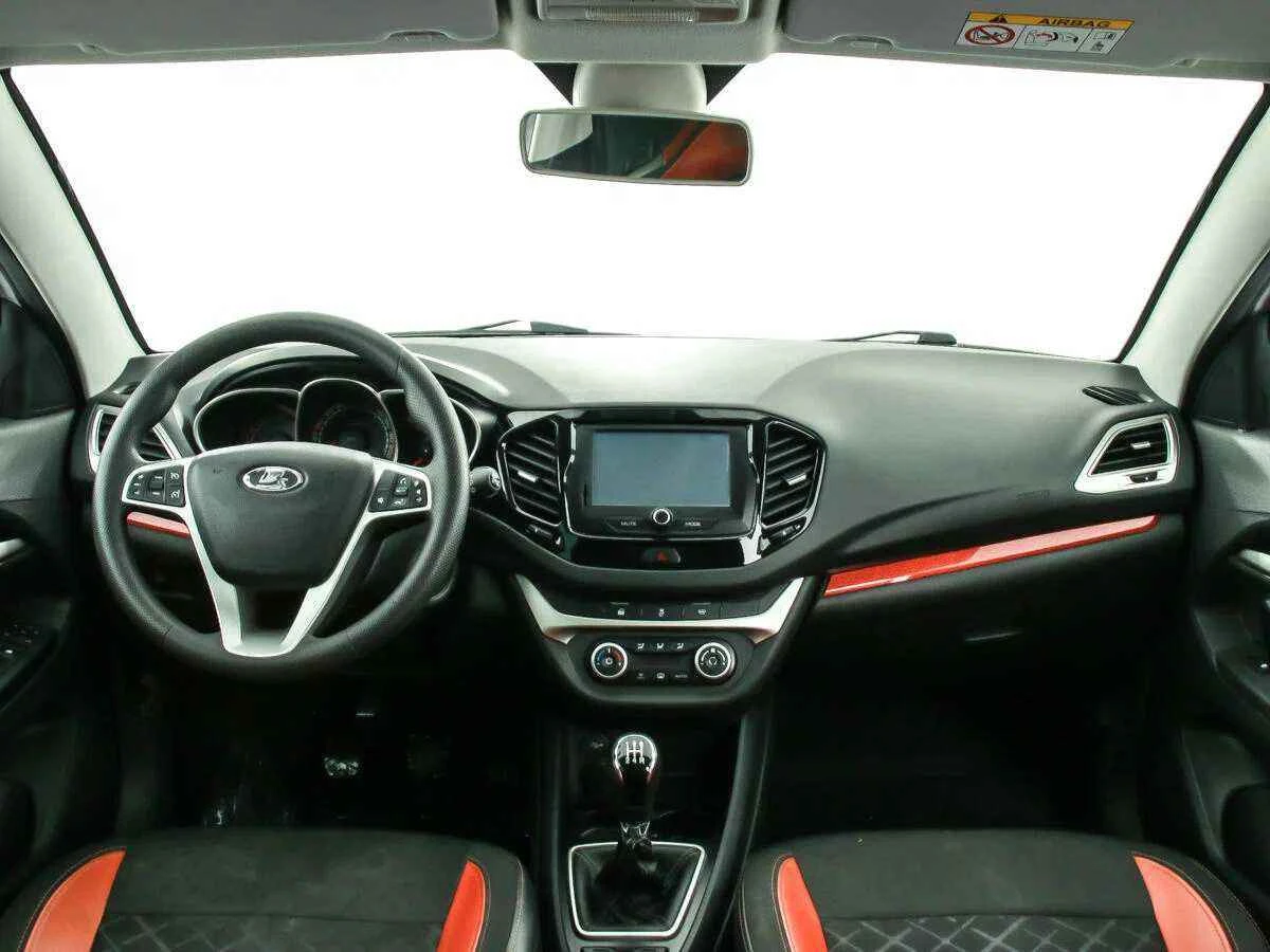 LADA Vesta SW Cross, Белый, 2019, Механическая, 122 л.с., цена от 705 000 руб.