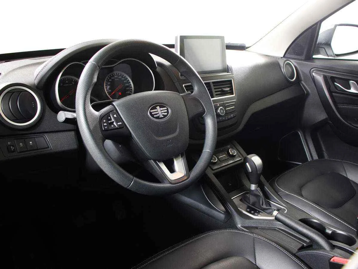 FAW Besturn X40, Серый, 2020, Автоматическая, 108 л.с., цена от 1 307 000 руб.