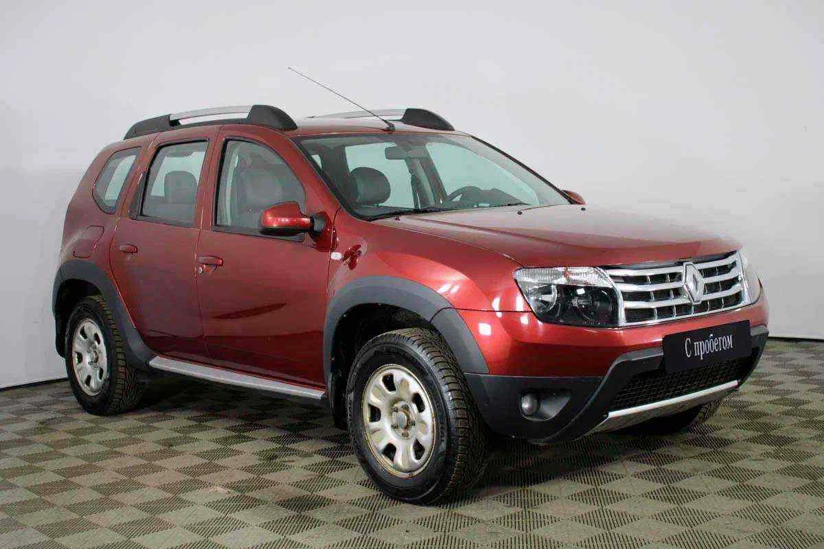 Renault Duster, Красный, 2013, Механическая, 102 л.с., цена от 687 000 руб.