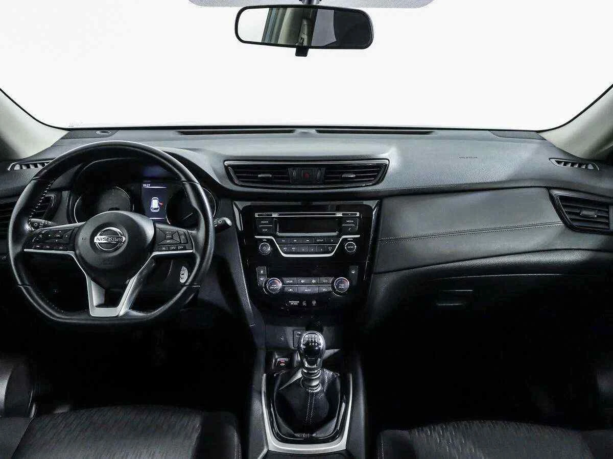 Nissan X-Trail, Синий, 2019, Механическая, 144 л.с., цена от 1 675 000 руб.