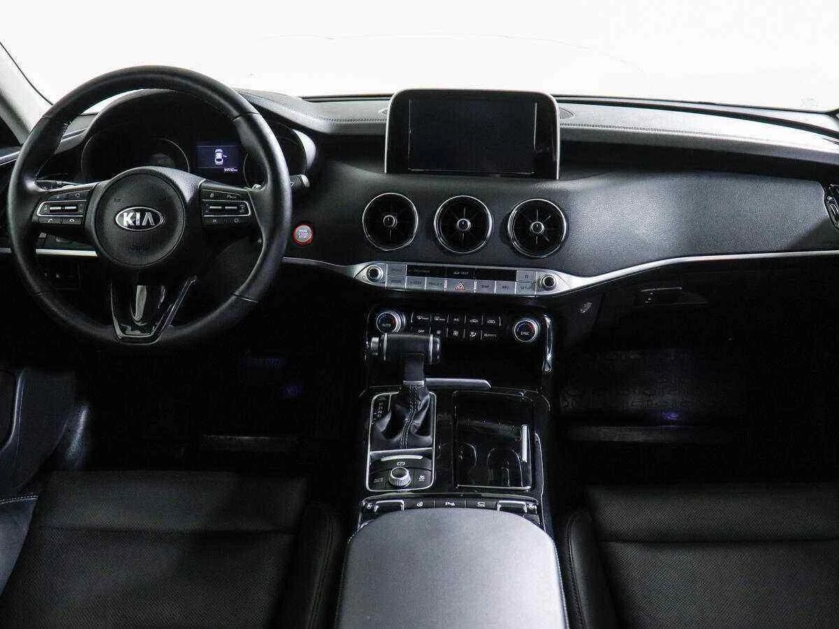 KIA Stinger, Черный, 2018, Автоматическая, 247 л.с., цена от 1 850 000 руб.