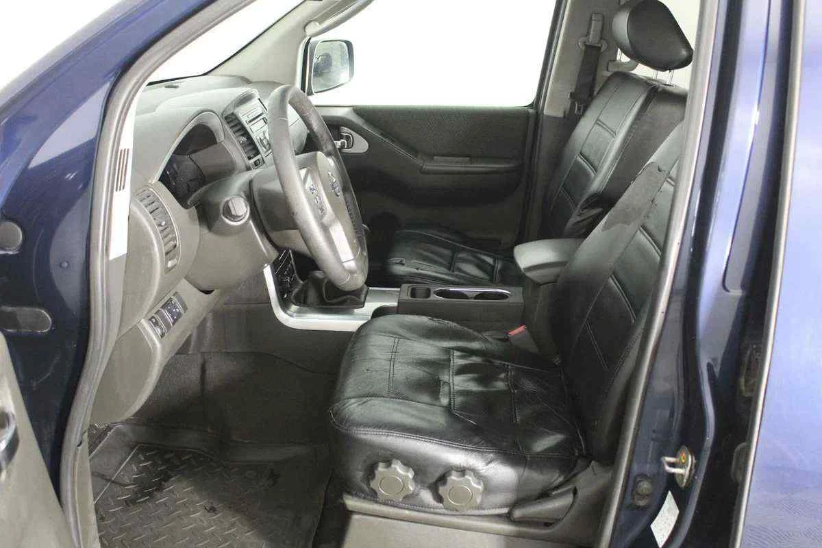 Nissan Pathfinder, Синий, 2011, Механическая, 190 л.с., цена от 1 008 000 руб.