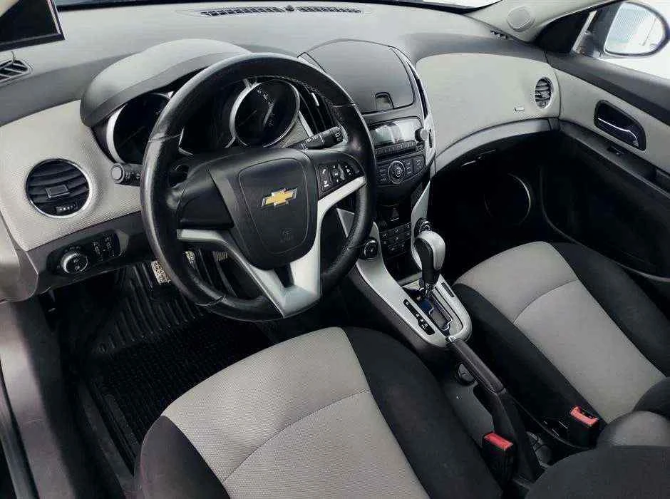 Chevrolet Cruze, Коричневый, 2014, Автоматическая, 141 л.с., цена от 548 490 руб.