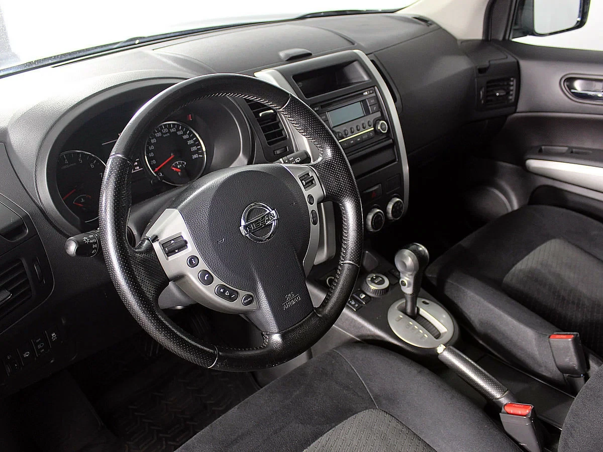 Nissan X-Trail, Черный, 2012, Вариатор, 141 л.с., цена от 815 000 руб.