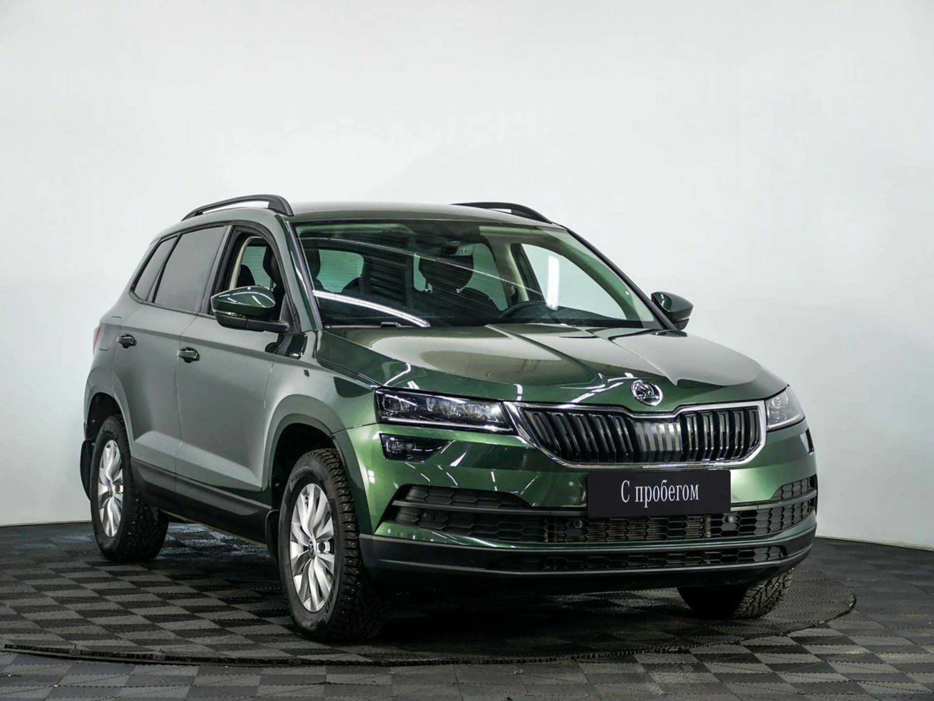 SKODA KAROQ, Зеленый, 2021, Робот, 150 л.с., цена от 1 574 400 руб.