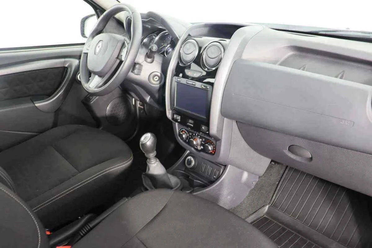 Renault Duster, Серый, 2017, Механическая, 143 л.с., цена от 1 129 000 руб.
