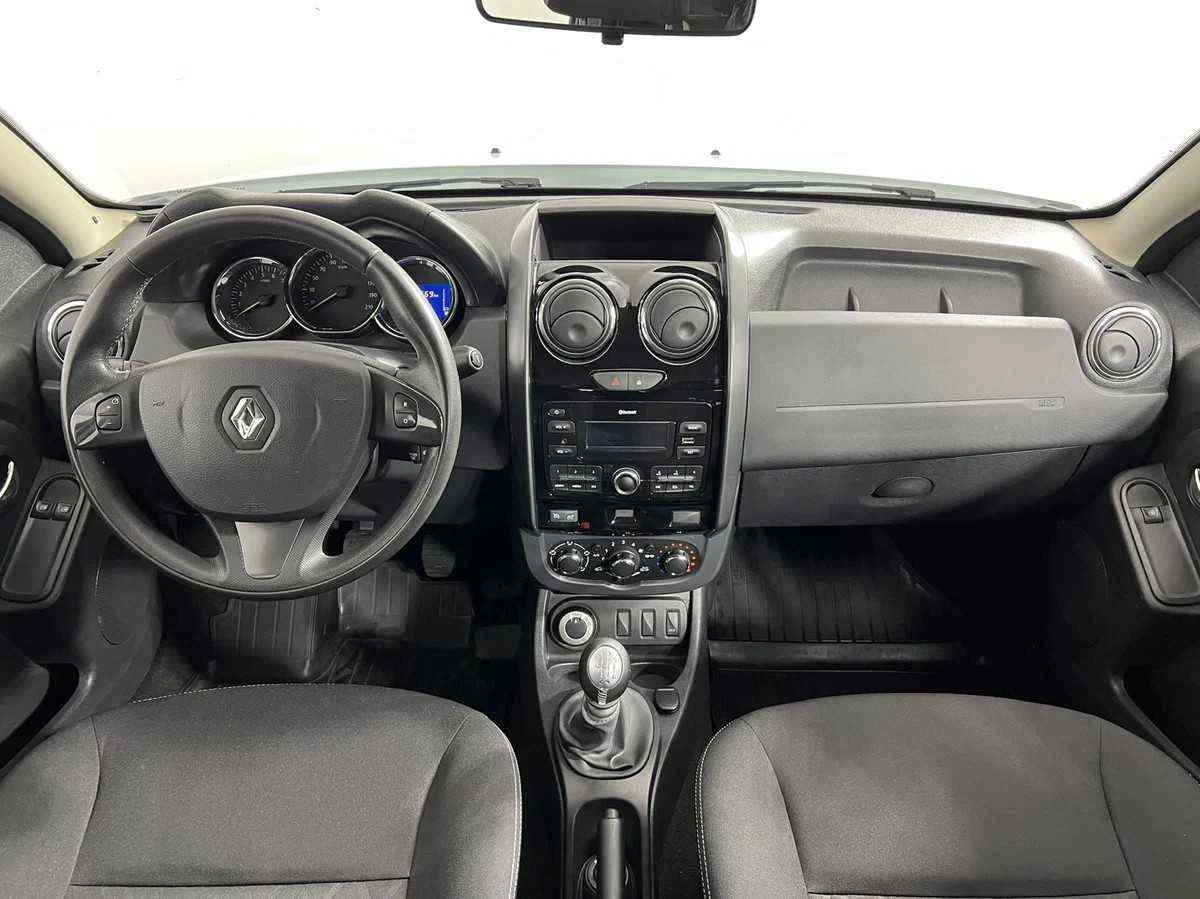 Renault Duster, Белый, 2017, Механическая, 114 л.с., цена от 1 090 000 руб.