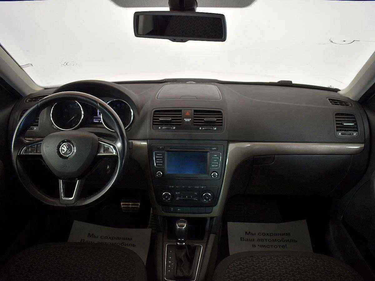 Skoda Yeti, Белый, 2014, Автоматическая, 110 л.с., цена от 967 000 руб.