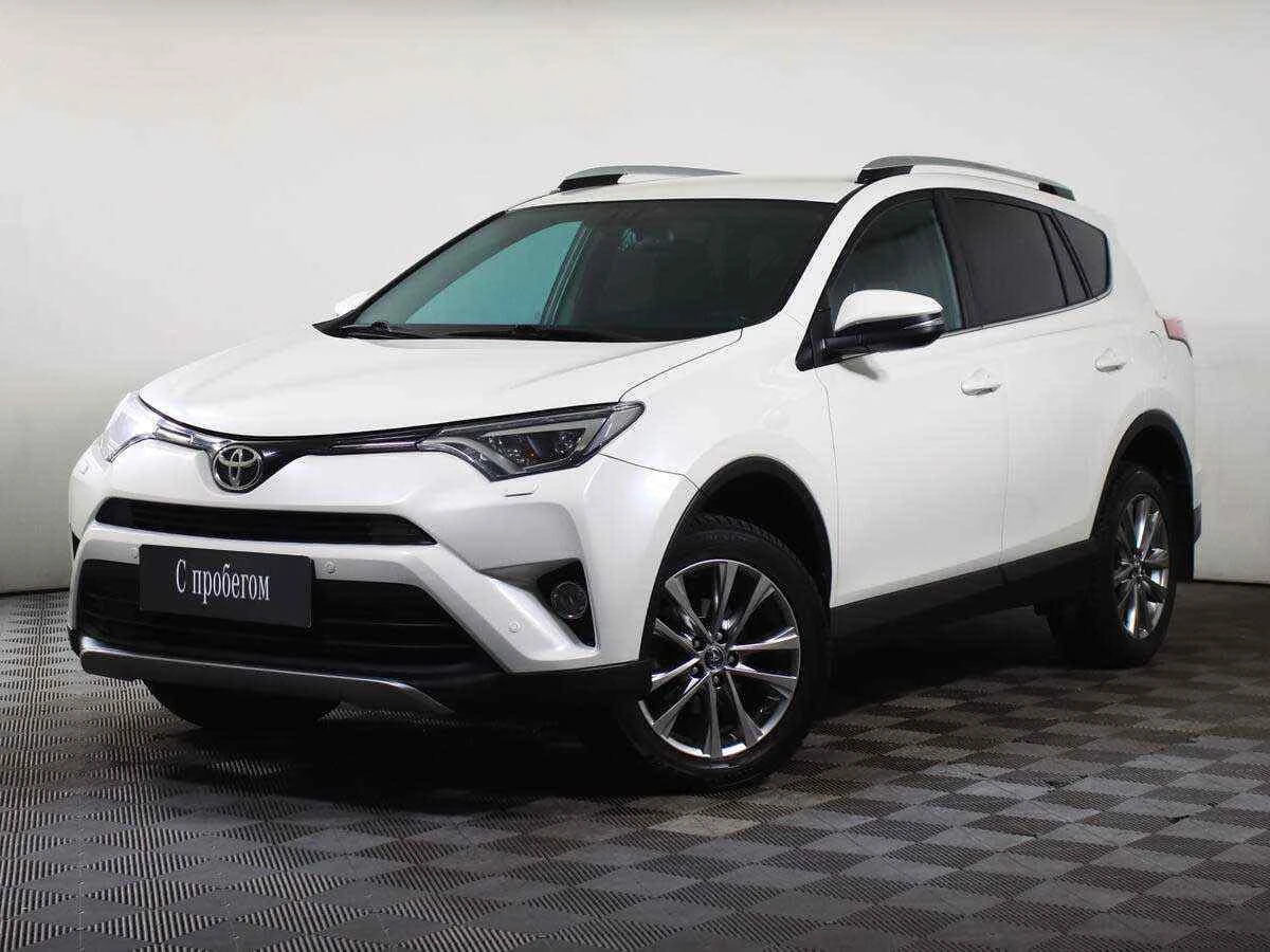 Toyota RAV 4, Белый, 2018, Вариатор, 146 л.с., цена от 1 549 000 руб.