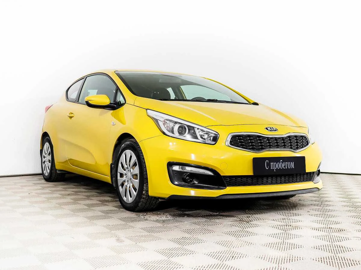 KIA CEED, Желтый, 2015, Механическая, 130 л.с., цена от 648 000 руб.