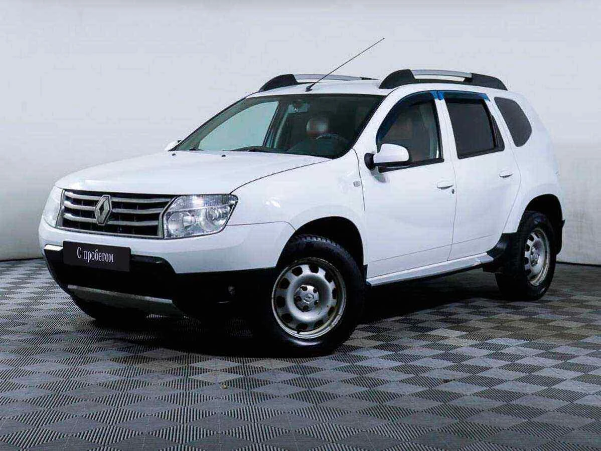 Renault Duster, Белый, 2014, Автоматическая, 135 л.с., цена от 600 000 руб.
