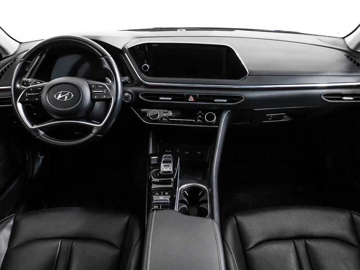 HYUNDAI SONATA, Красный, 2020, Автоматическая, 180 л.с., цена от 1 704 000 руб.