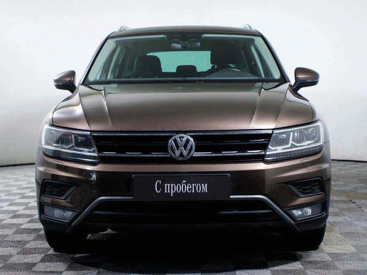 Volkswagen Tiguan, Коричневый, 2018, Робот, 150 л.с., цена от 1 459 000 руб.