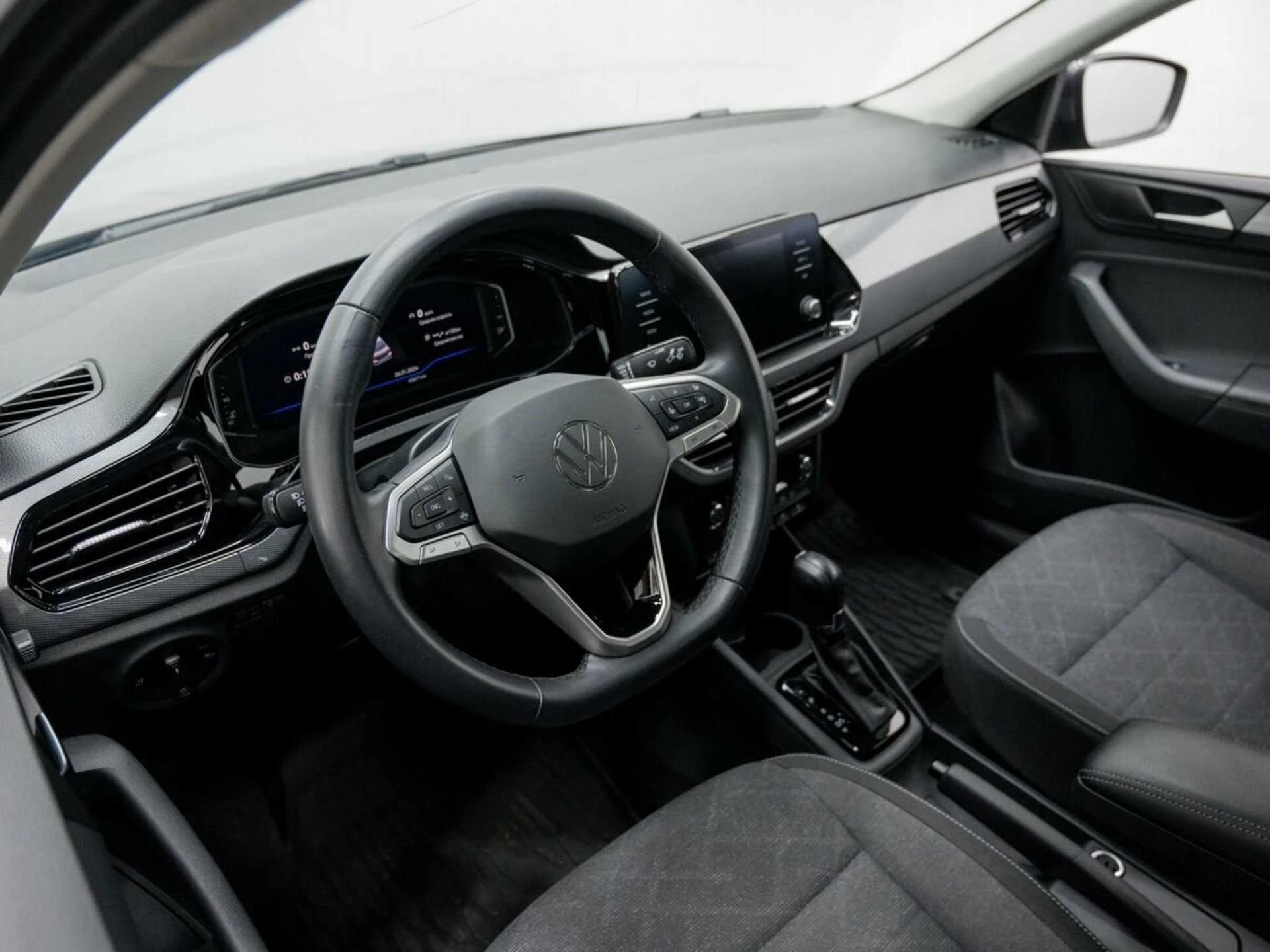 VOLKSWAGEN POLO, Серый, 2021, Автоматическая, 110 л.с., цена от 1 246 400 руб.