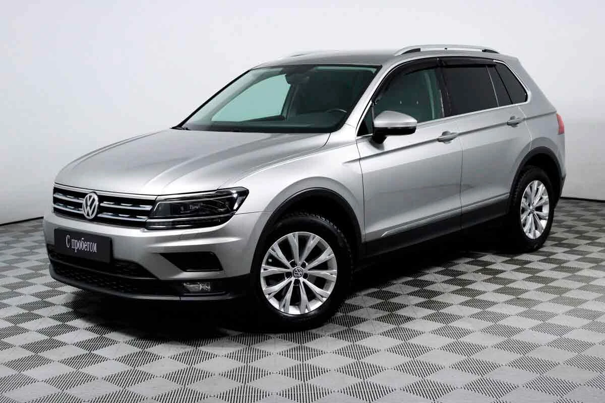 VOLKSWAGEN TIGUAN, Серебряный, 2017, Робот, 150 л.с., цена от 1 692 800 руб.