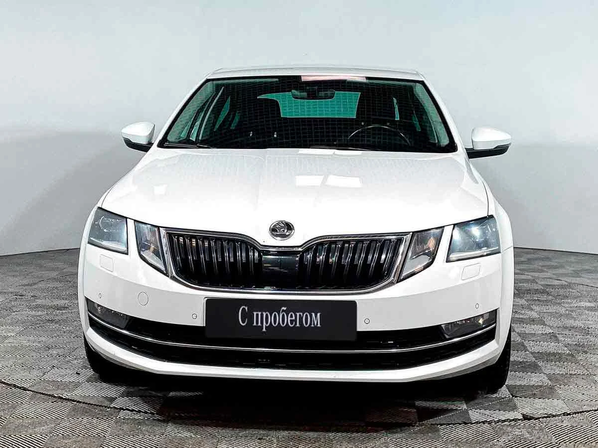 SKODA OCTAVIA, Белый, 2018, Робот, 150 л.с., цена от 1 012 800 руб.