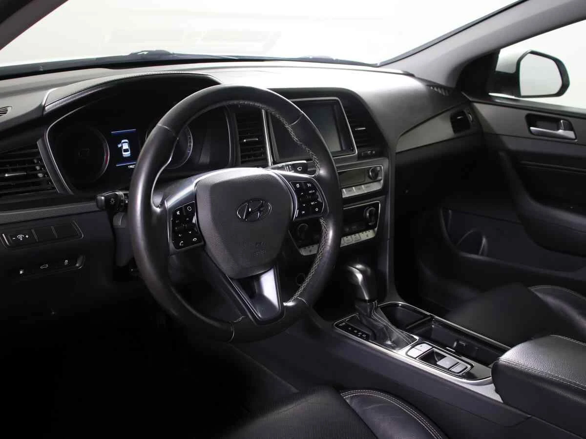 Hyundai Sonata, Белый, 2017, Автоматическая, 188 л.с., цена от 995 000 руб.