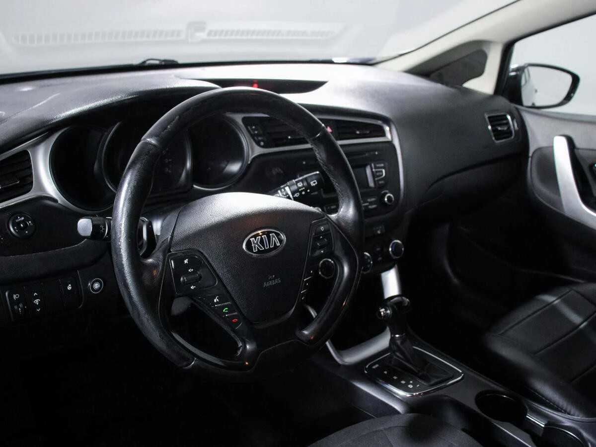 KIA CEED, Черный, 2015, Автоматическая, 130 л.с., цена от 840 000 руб.