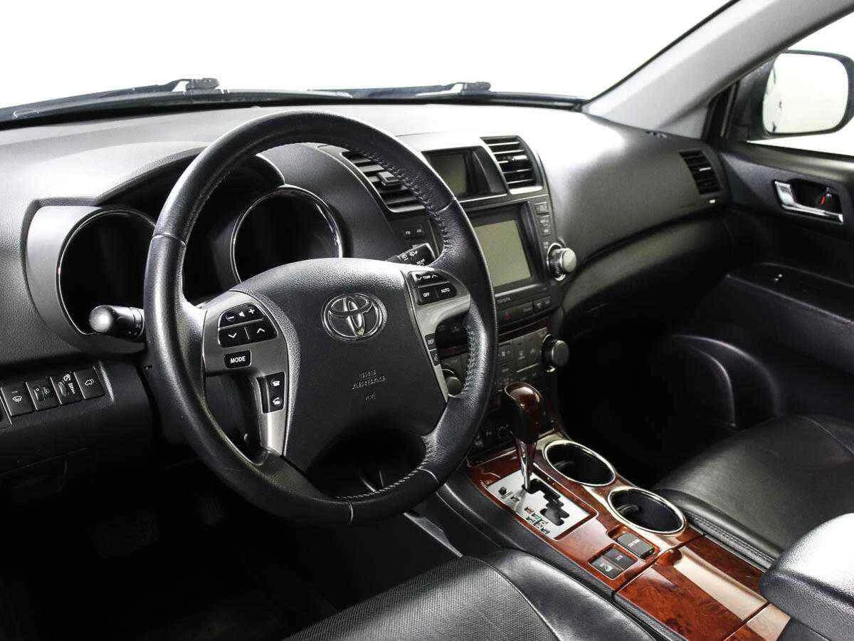 Toyota Highlander, Синий, 2013, Автоматическая, 273 л.с., цена от 1 589 000 руб.