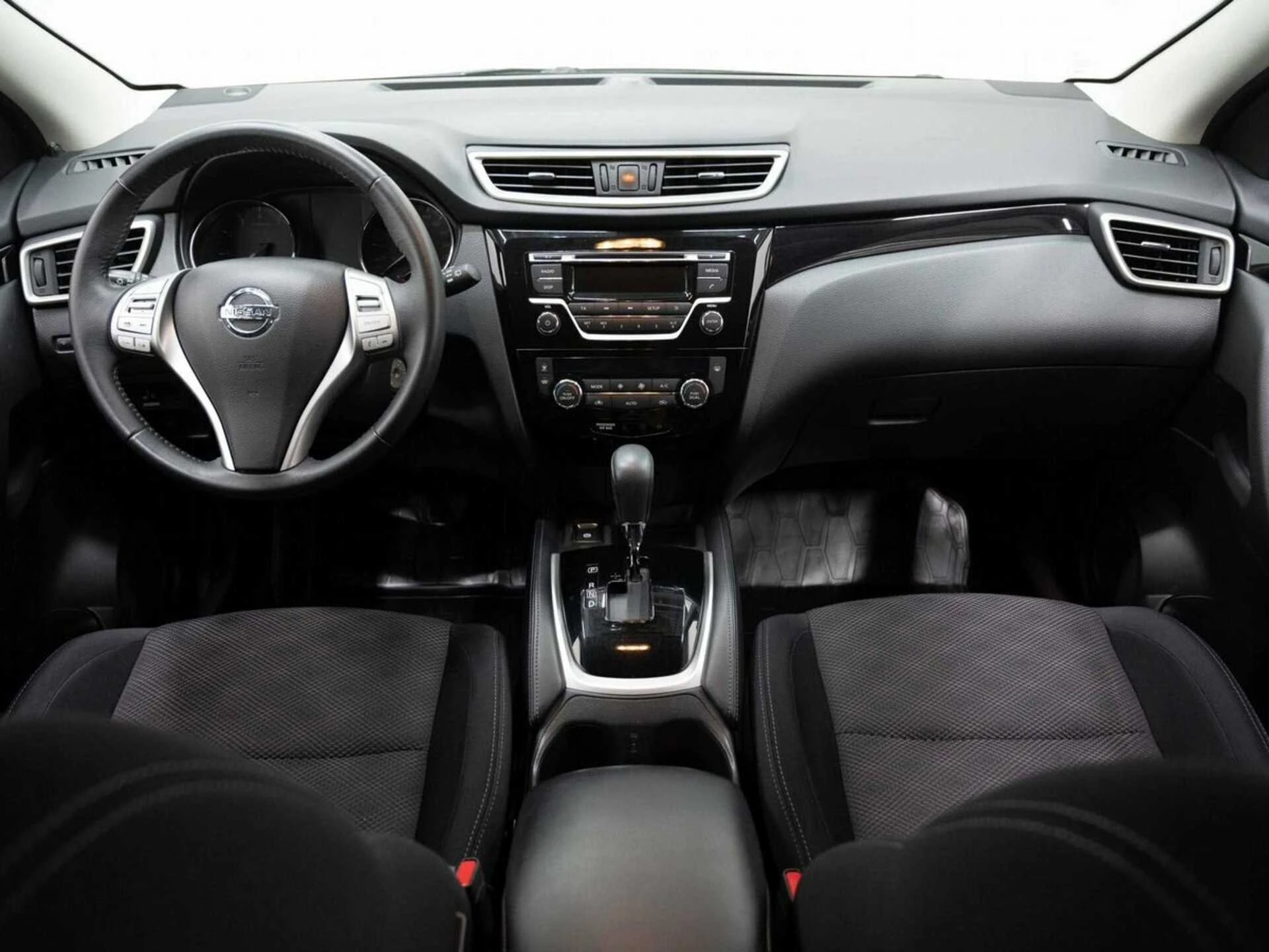 NISSAN QASHQAI, Белый, 2018, Вариатор, 144 л.с., цена от 1 174 400 руб.