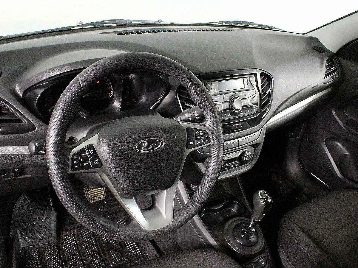 LADA Vesta, Белый, 2018, Робот, 106 л.с., цена от 445 000 руб.