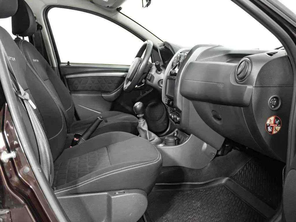 Renault Duster, Коричневый, 2016, Механическая, 143 л.с., цена от 1 118 000 руб.