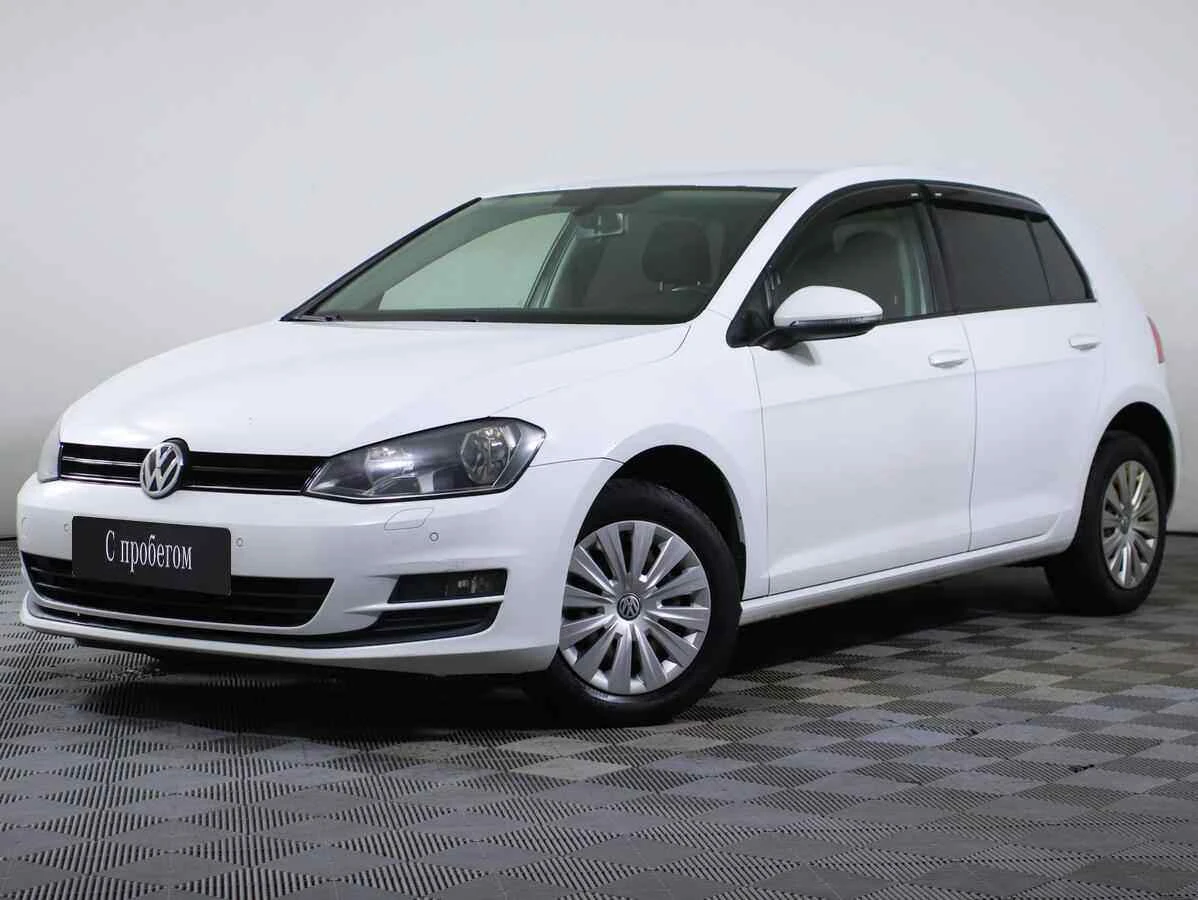 Volkswagen Golf, Белый, 2013, Робот, 105 л.с., цена от 480 000 руб.