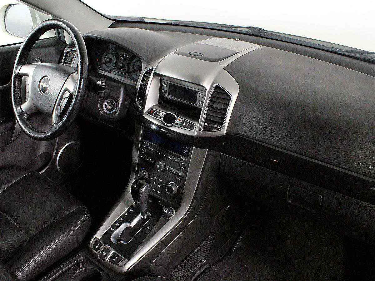 Chevrolet Captiva, Белый, 2011, Автоматическая, 167 л.с., цена от 651 000 руб.