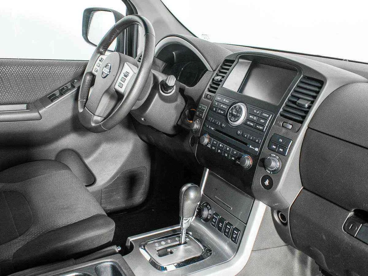 Nissan Pathfinder, Серый, 2014, Автоматическая, 190 л.с., цена от 1 380 000 руб.