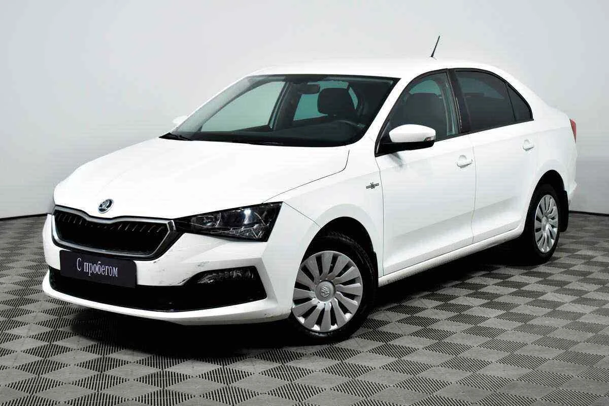 Skoda Rapid, Белый, 2021, Робот, 125 л.с., цена от 1 120 000 руб.