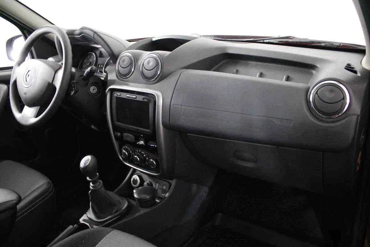 Renault Duster, Красный, 2013, Механическая, 102 л.с., цена от 687 000 руб.