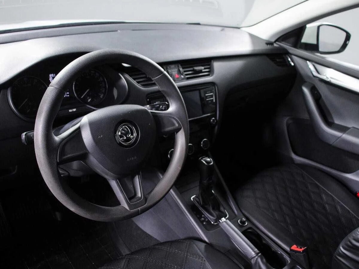 SKODA OCTAVIA, Белый, 2017, Автоматическая, 110 л.с., цена от 946 400 руб.