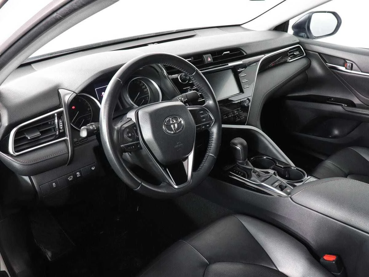 TOYOTA CAMRY, Белый, 2019, Автоматическая, 181 л.с., цена от 1 952 000 руб.