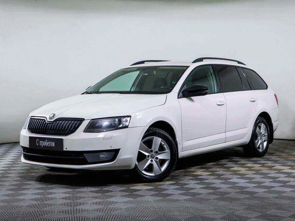 Skoda Octavia, Белый, 2013, Робот, 180 л.с., цена от 460 000 руб.