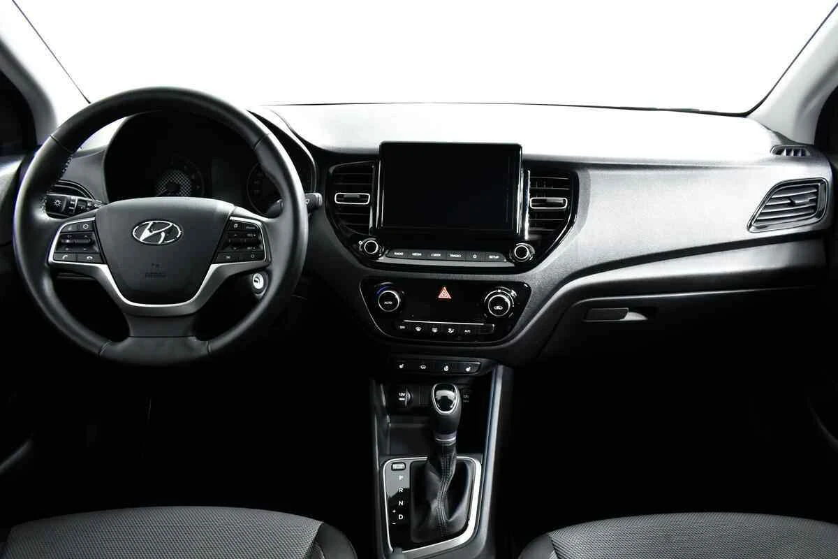 Hyundai Solaris, Белый, 2021, Автоматическая, 123 л.с., цена от 999 000 руб.