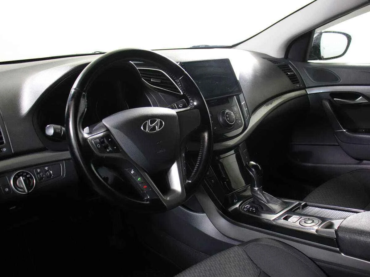 Hyundai i40, Черный, 2016, Автоматическая, 150 л.с., цена от 875 000 руб.