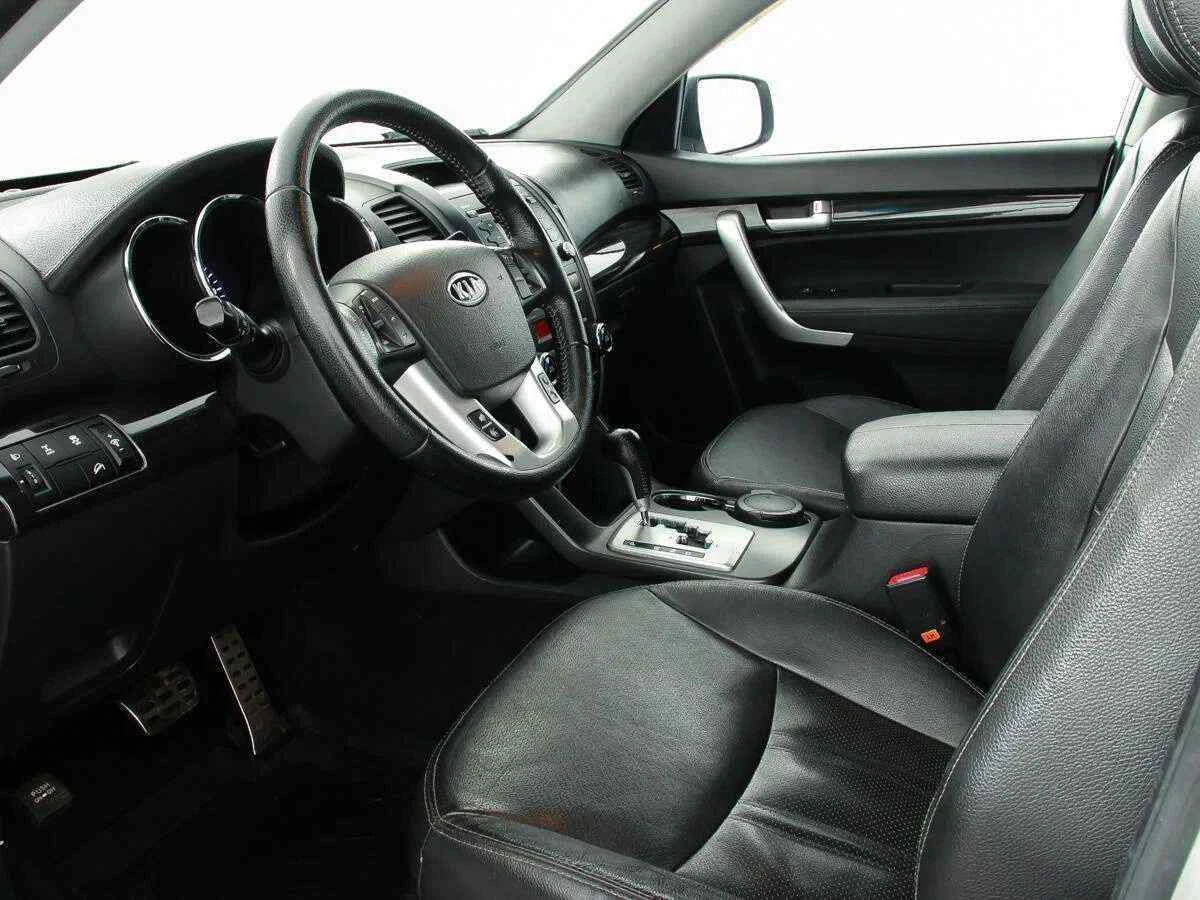 KIA Sorento, Серебряный, 2012, Автоматическая, 175 л.с., цена от 1 027 000 руб.