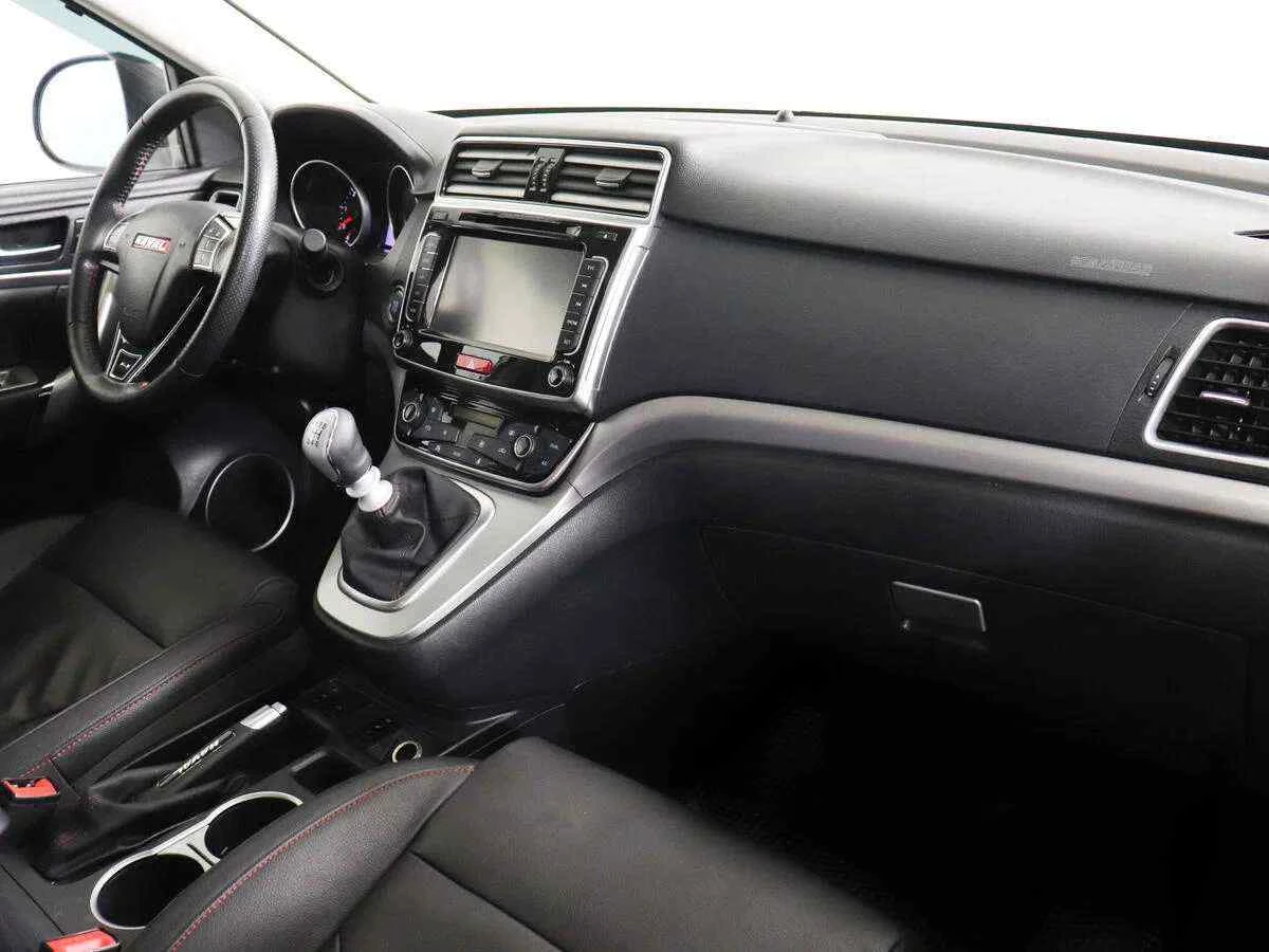 Haval H6, Серебряный, 2017, Механическая, 150 л.с., цена от 1 099 000 руб.