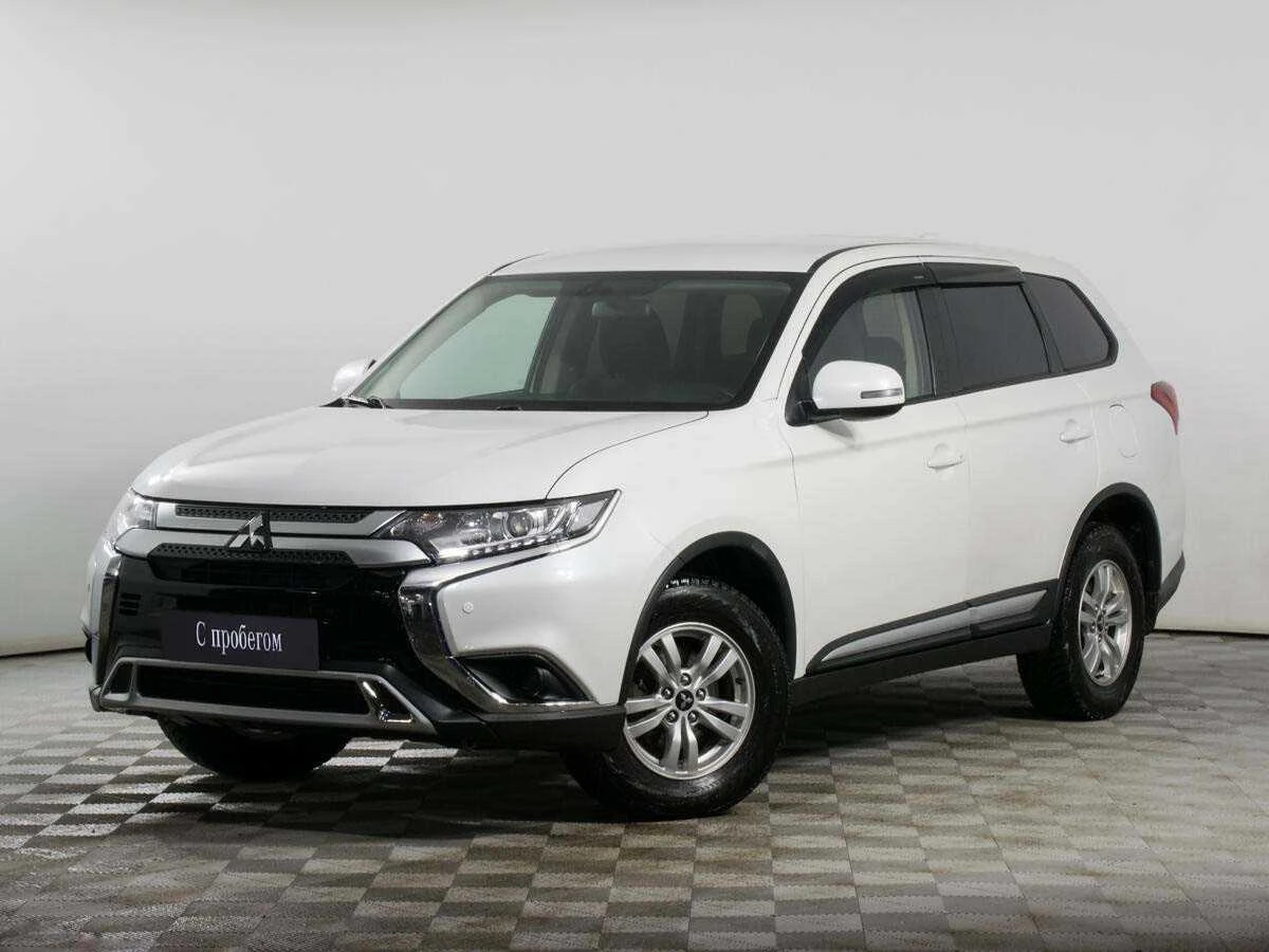 MITSUBISHI OUTLANDER, Белый, 2019, Вариатор, 146 л.с., цена от 1 337 600 руб.